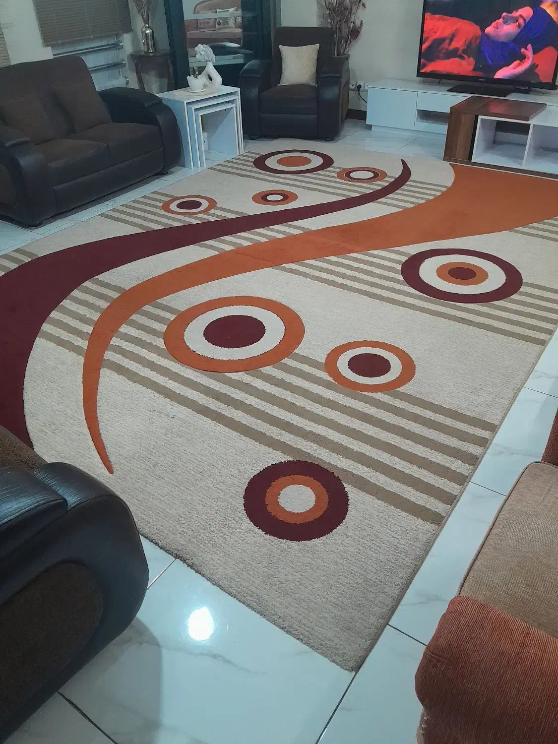 فرش|فرش|شاهین‌شهر, خبرنگار|دیوار