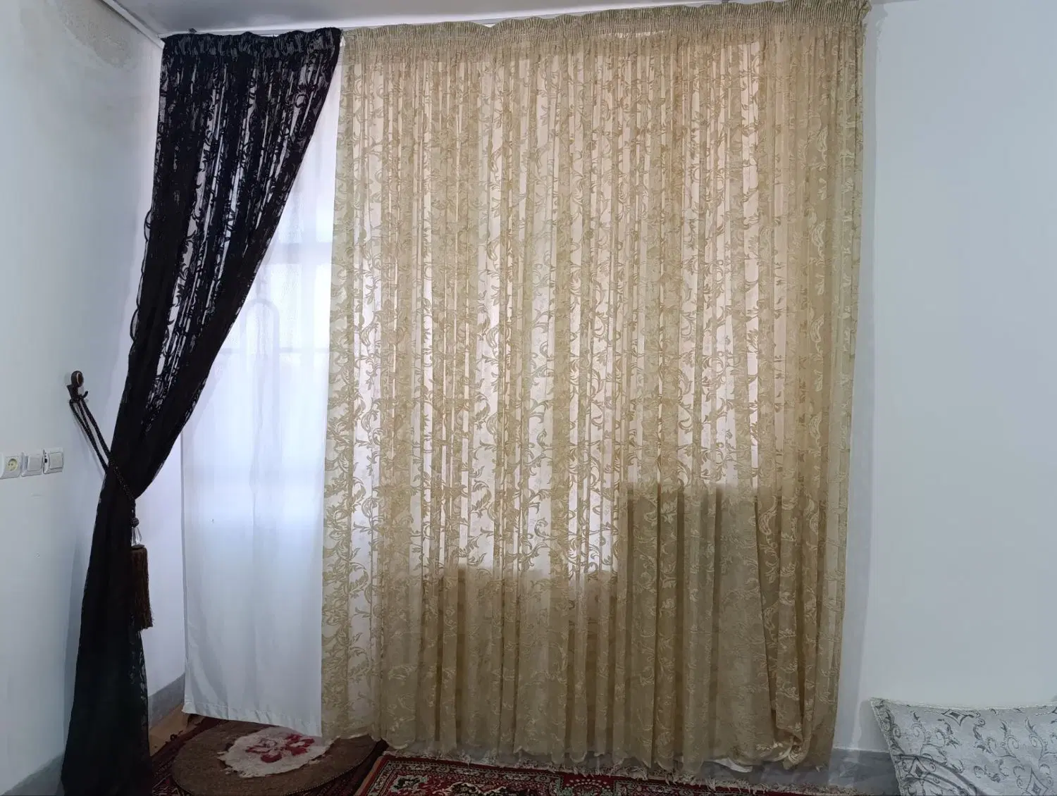 پرده|پرده، رانر، رومیزی|سرخس, |دیوار