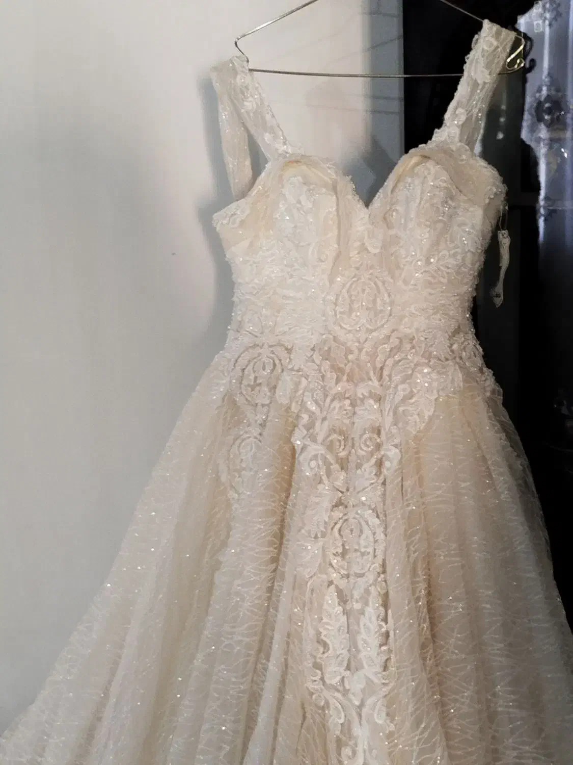 دون عروس نو|لباس|اردبیل, |دیوار