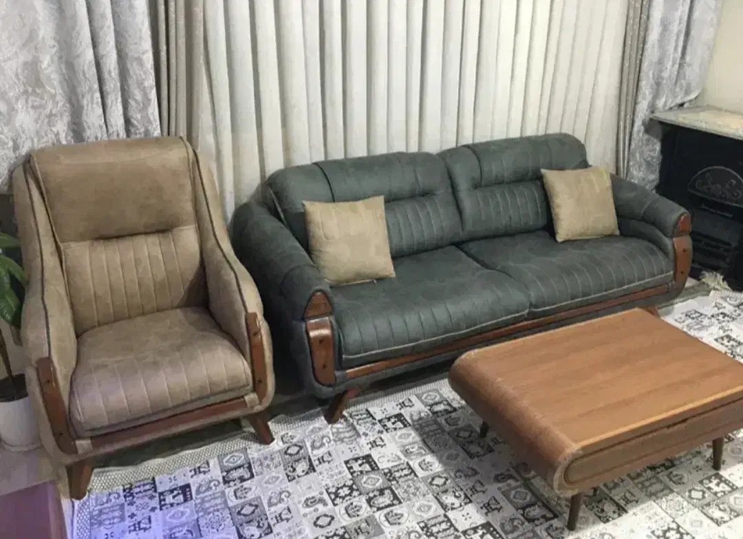 مبل فرانسوی چستر سالم قیمت مناسب|مبلمان خانگی و میز عسلی|قم, تکیه آقا سید حسنی|دیوار
