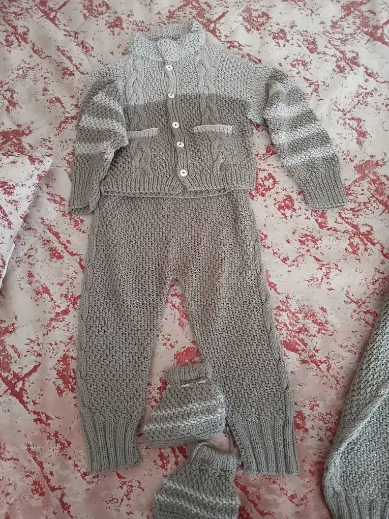 لباس بافتنی بچگانه|کفش و لباس بچه|اصفهان, کوی شهید کشوری|دیوار