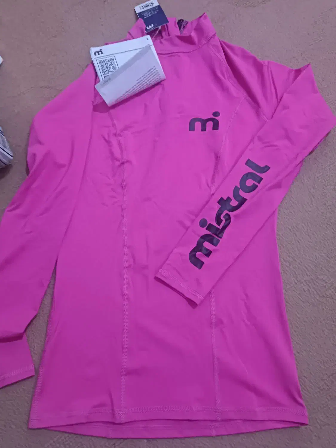 لباس|لباس|شیراز, شهرک برف فروشان|دیوار