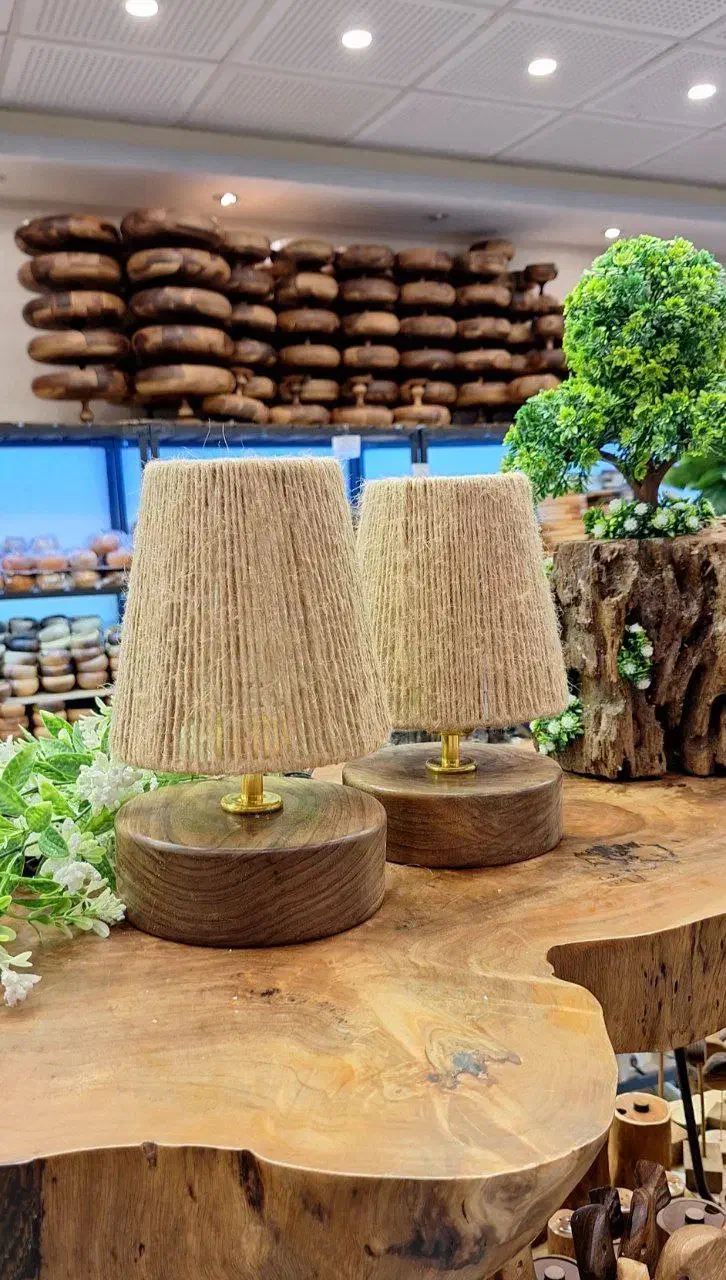 آباژور چوبی دست‌ساز مینیمال رومیزی|چراغ خواب و آباژور|سیرجان, |دیوار