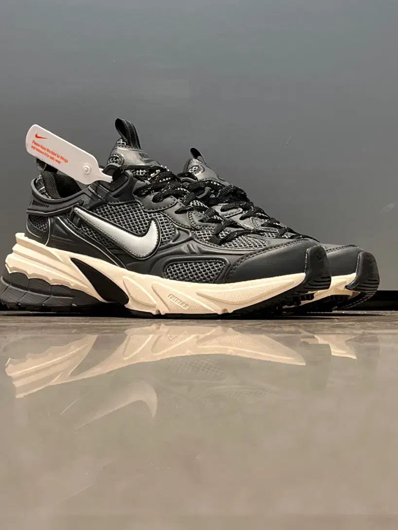 کتونی نایکی وی تو کی(V2K)|کیف، کفش، کمربند|تهران, باشگاه نفت|دیوار