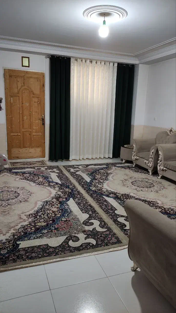 آپارتمان خوش نقشه واقع در محله الهیه (جعفرآباد)|فروش آپارتمان|محمدشهر, جعفرآباد|دیوار