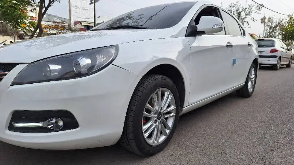 jac j5 1800cc AT در حد صفر|خودرو سواری و وانت|رشت, یخسازی|دیوار