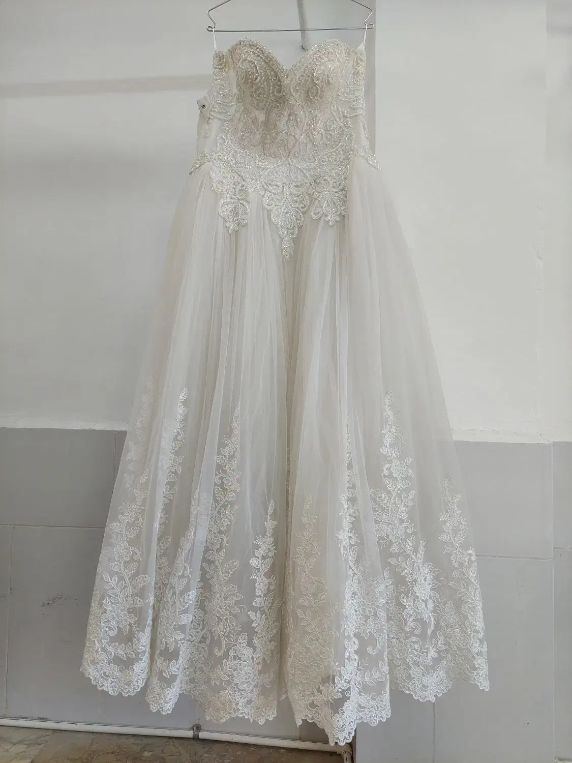 محلسی لباس عروس|لباس|تربت جام, یحیی آباد|دیوار