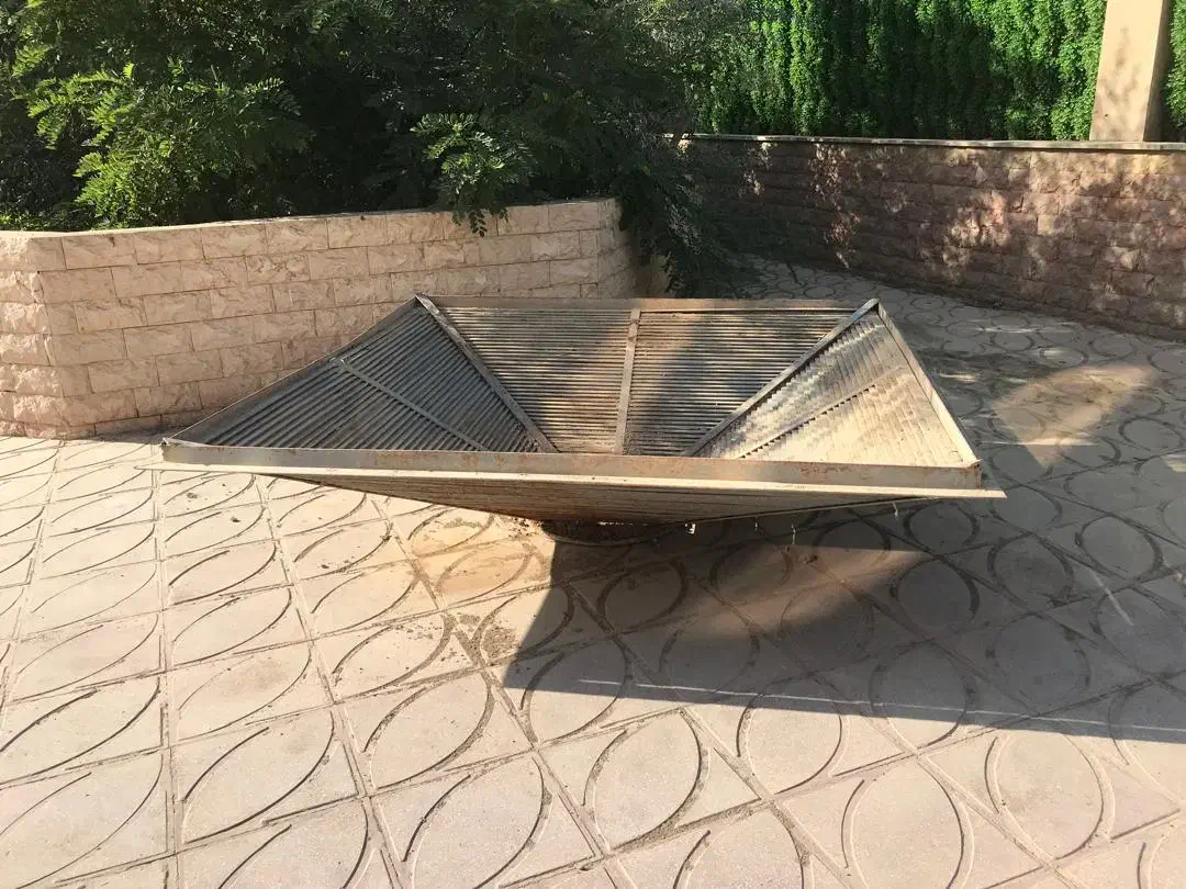 سیم خاردار و یک باغچه|مصالح و تجهیزات ساختمان|اصفهان, کوی شهید کشوری|دیوار