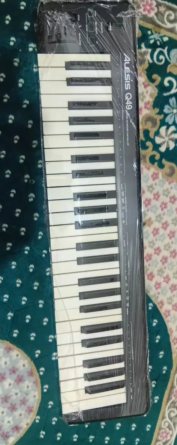 میدی کیبورد alesis Q49|پیانو، کیبورد، آکاردئون|زاهدان, |دیوار