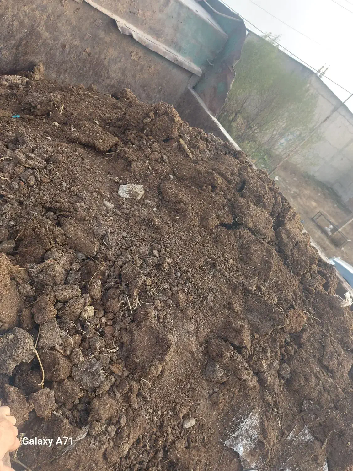 پهن خشک ۶ چرخ ۵۵۰۰ هزار تومان|خدمات باغبانی و درختکاری|اردبیل, |دیوار