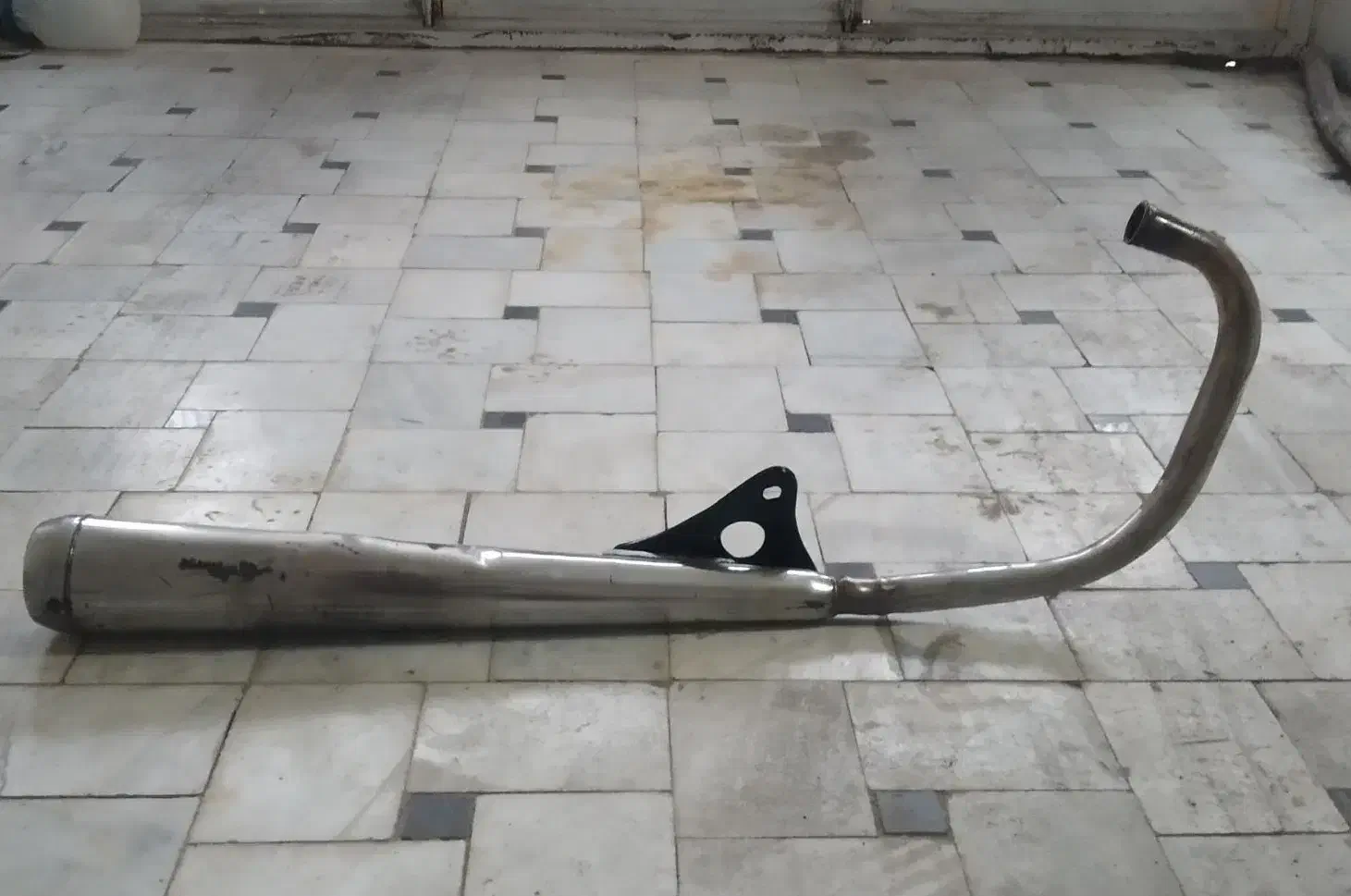 اگزوز فابریک تیزرو|قطعات یدکی و لوازم جانبی|کاشان, زیدی|دیوار