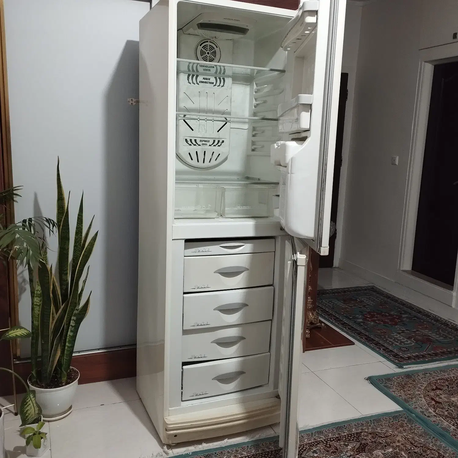 فروش یخچال سایوان|یخچال و فریزر|تهران, شهرک فردوس (حسینی)|دیوار