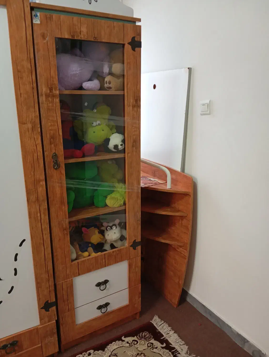 تختخواب وسرویس|تخت و سرویس خواب|رشت, حومه رشت|دیوار