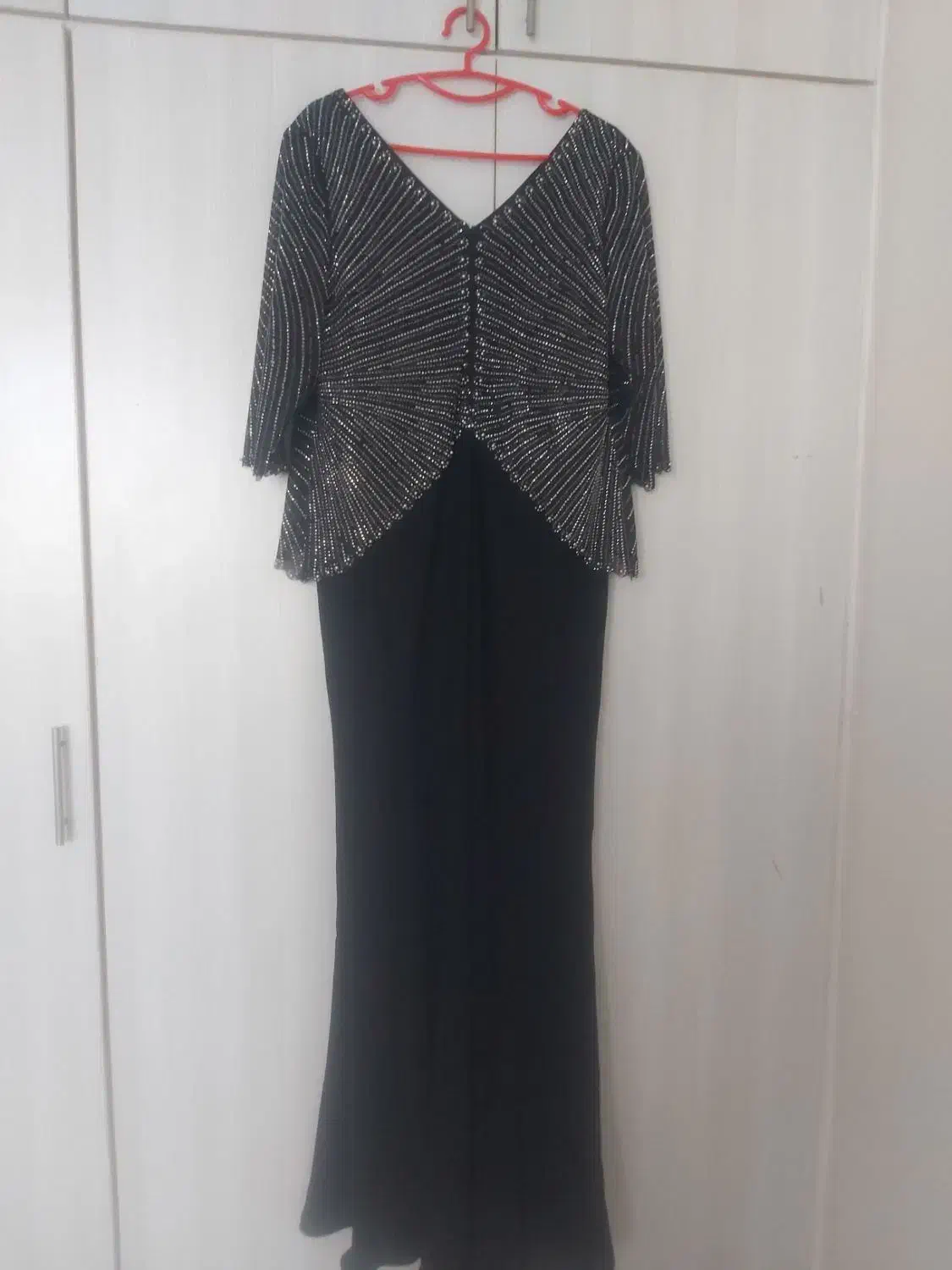 لباس مجلسی|لباس|پردیس, فاز ۴|دیوار