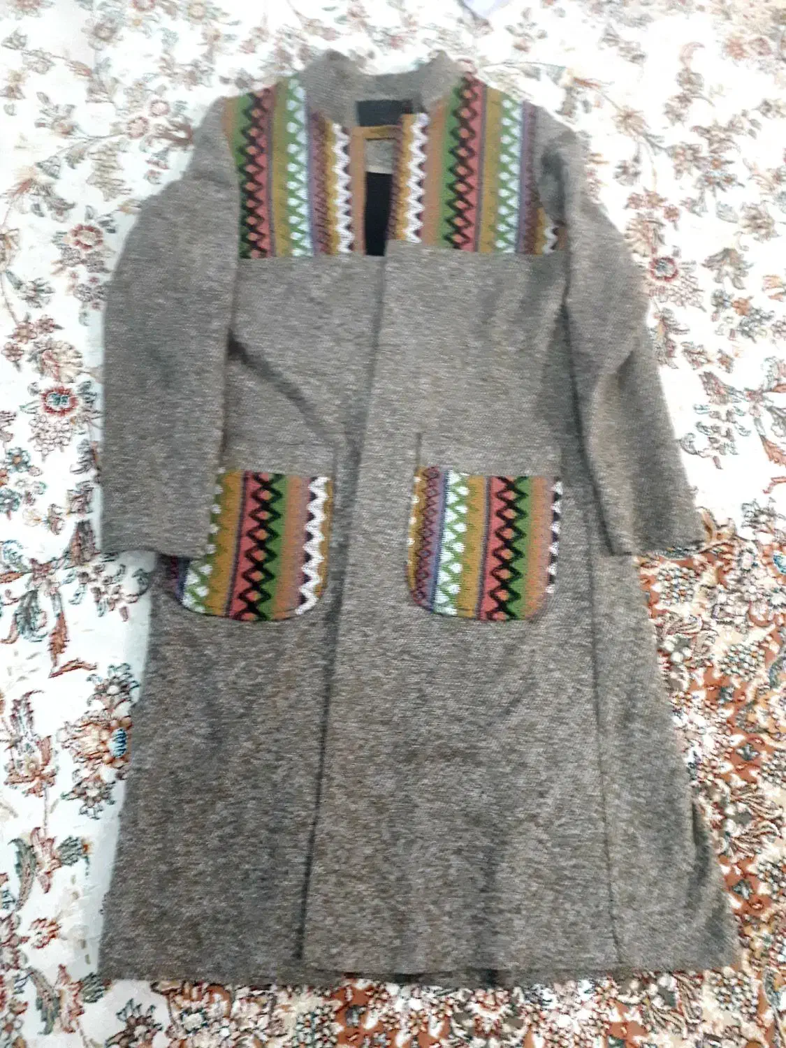 پالتو زنانه|لباس|خوی, |دیوار