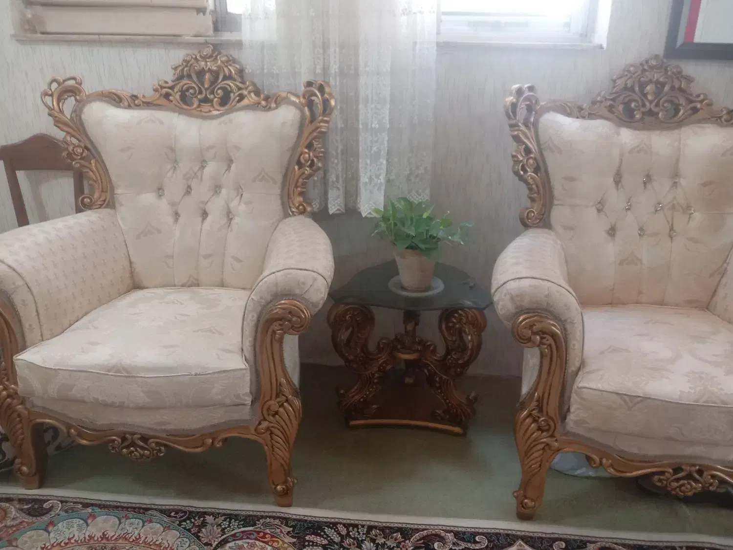 مبل ۹ نفره در حد نو با میز وسط و دو عدد عسلی|مبلمان خانگی و میز عسلی|بابل, |دیوار