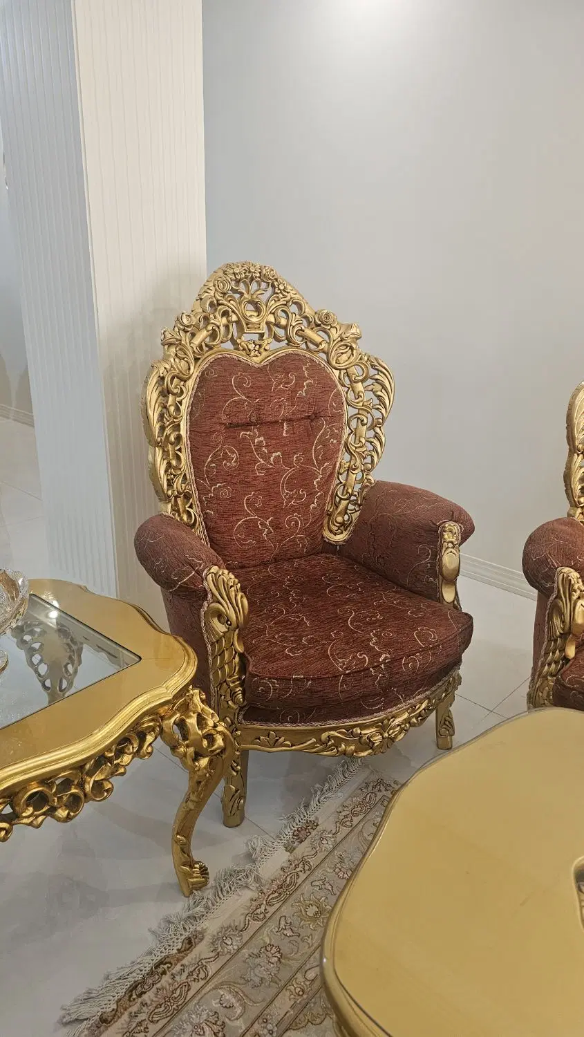 مبلمان چوب گردو با میز ناهارخوری(( فروش فوری))|مبلمان خانگی و میز عسلی|تهران, دزاشیب|دیوار