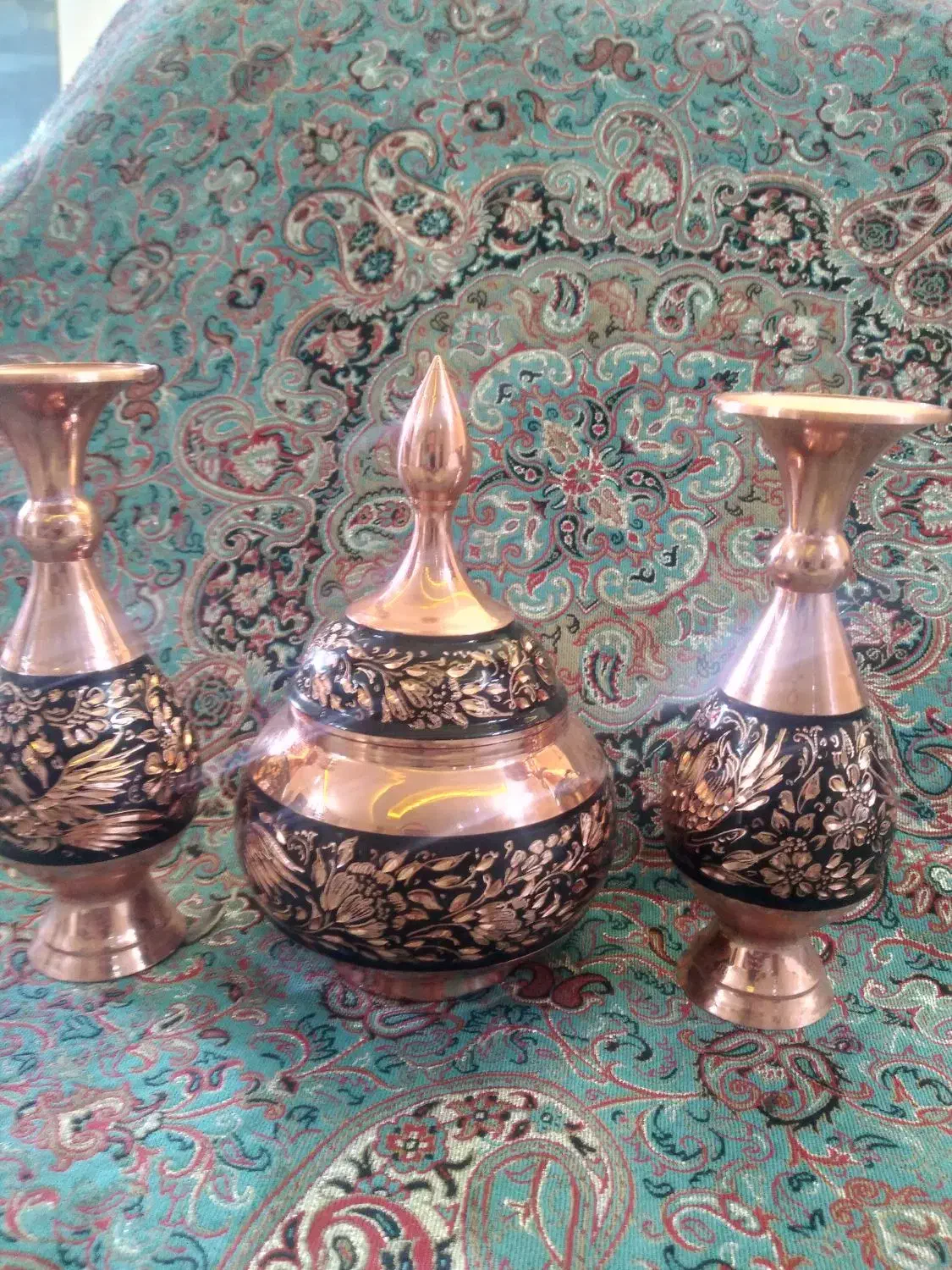 گلدان و قندان مسی  حکاکی  الماس تراش|صنایع دستی و سایر لوازم تزئینی|اصفهان, ارغوانیه|دیوار