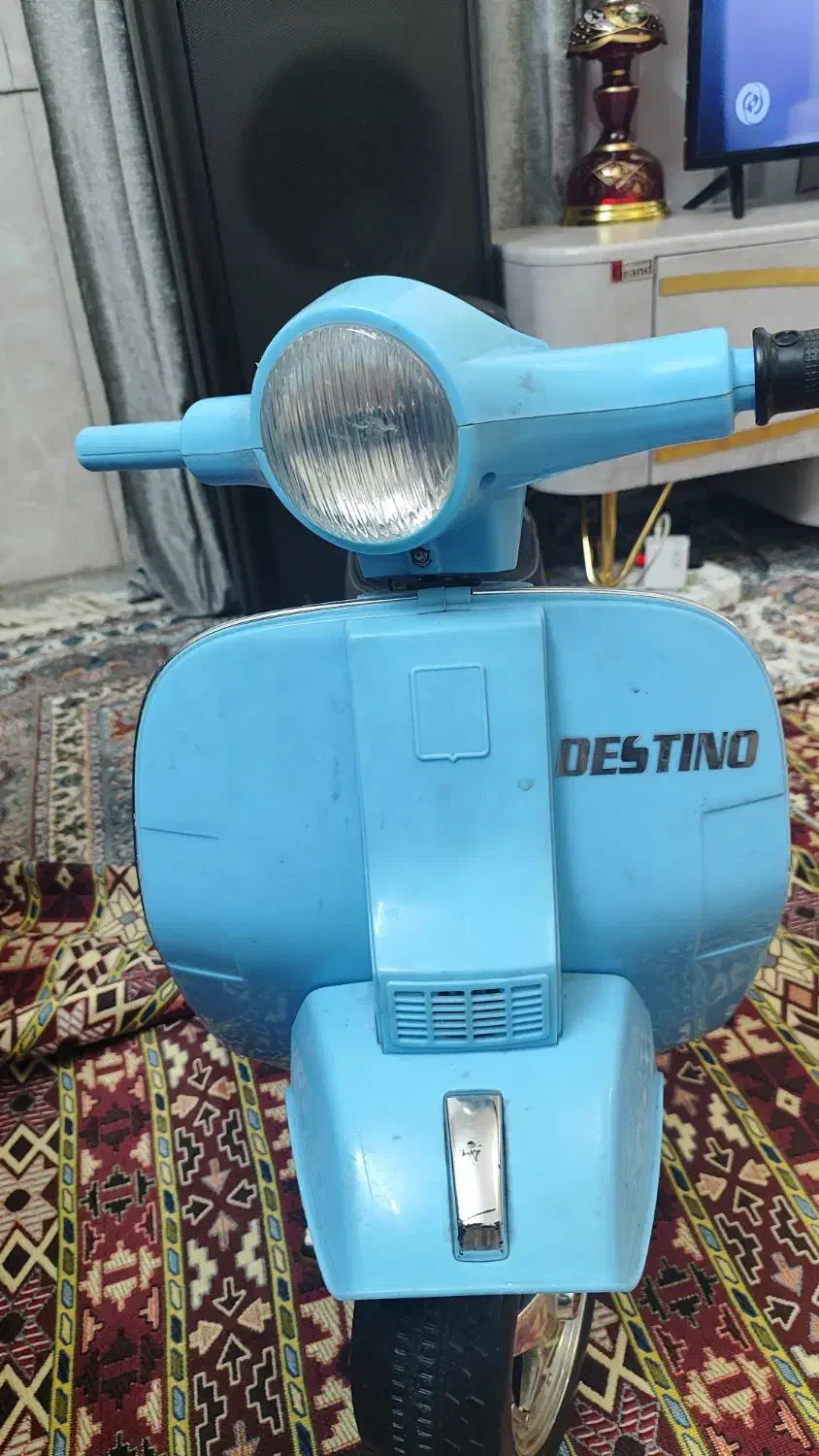 موتور شارژی|اسباب‌‌بازی|ری, شهادت|دیوار