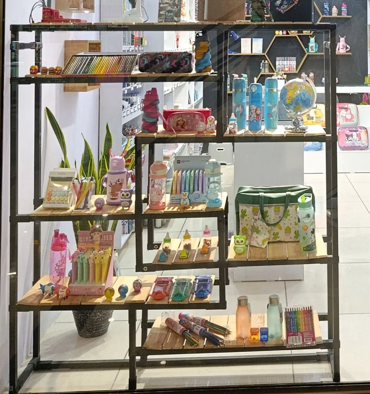 ویترین استند دکور کتابخانه چوبی فلزی|کتابخانه، شلف، قفسه‌های دیواری|بجنورد, |دیوار