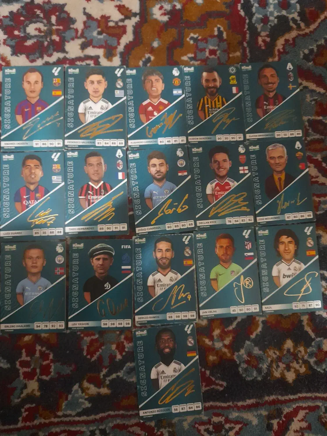 کیمدی|اسباببازی|تالش, هشتپر|دیوار