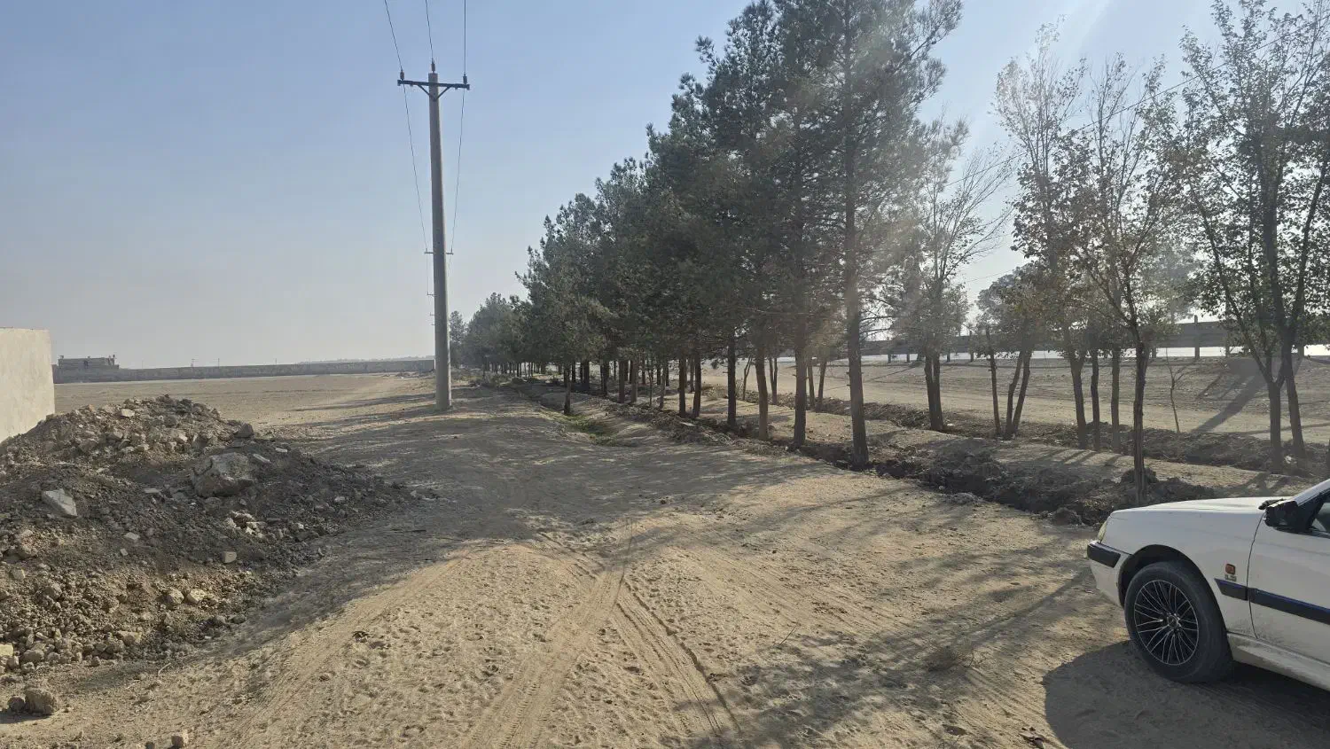 پلاک چهاردیواری/۷۲۰ متر/بر اتوبان/بدون عقب نشینی|فروش دفتر صنعتی، کشاورزی، تجاری|اصفهان, فرودگاه شهید بهشتی|دیوار