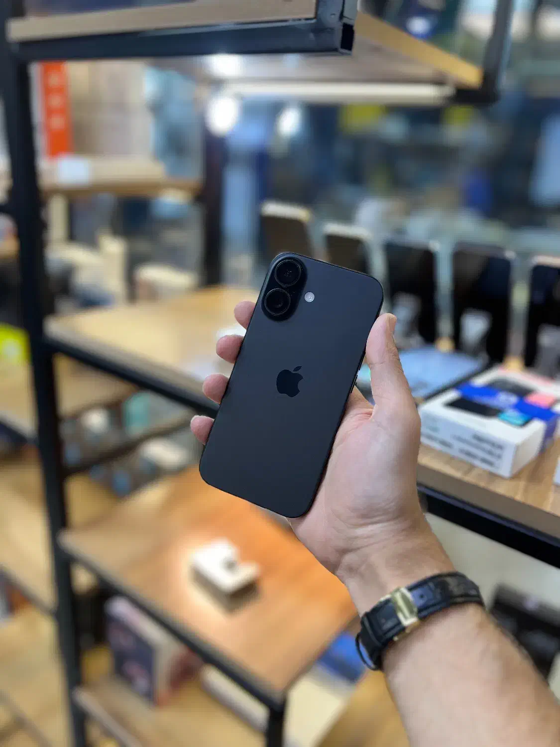 ۱۶ نرمال ۱۸ ماه گارانتی|موبایل|کرمانشاه, |دیوار