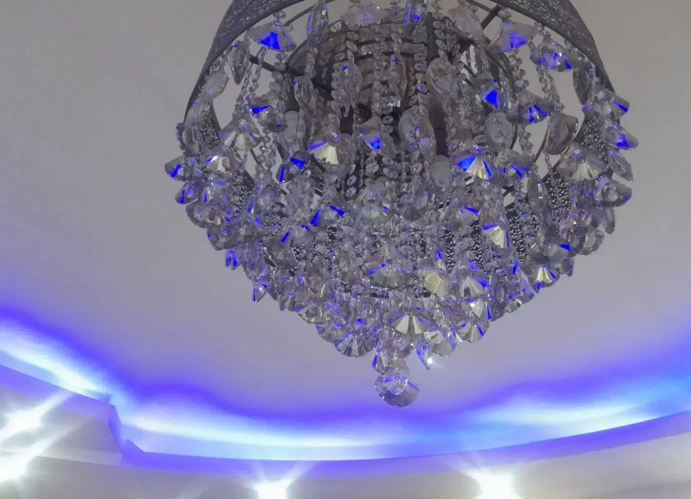 لوستر (اکبند و نو)|لوستر و چراغ آویز|اهواز, کمپلو شمالی|دیوار