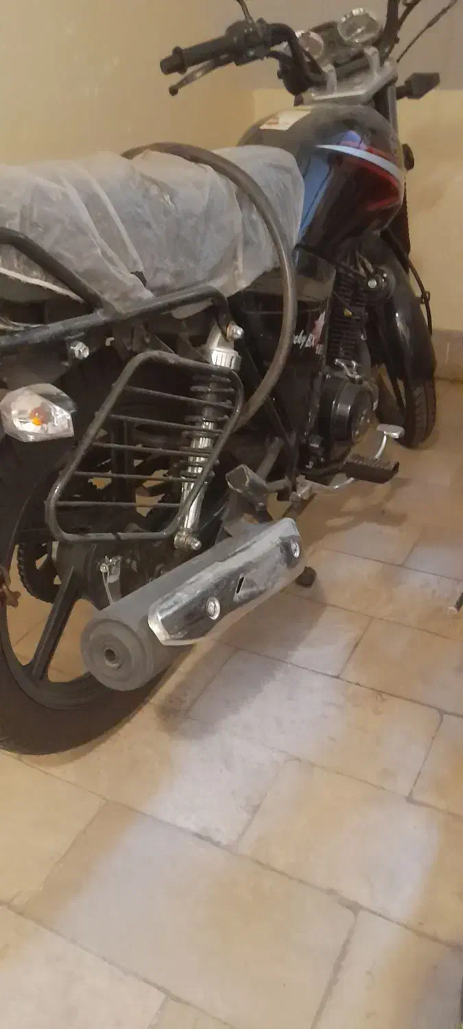 لاکی ۱۸۵|موتورسیکلت|کرج, شهرک مترو|دیوار