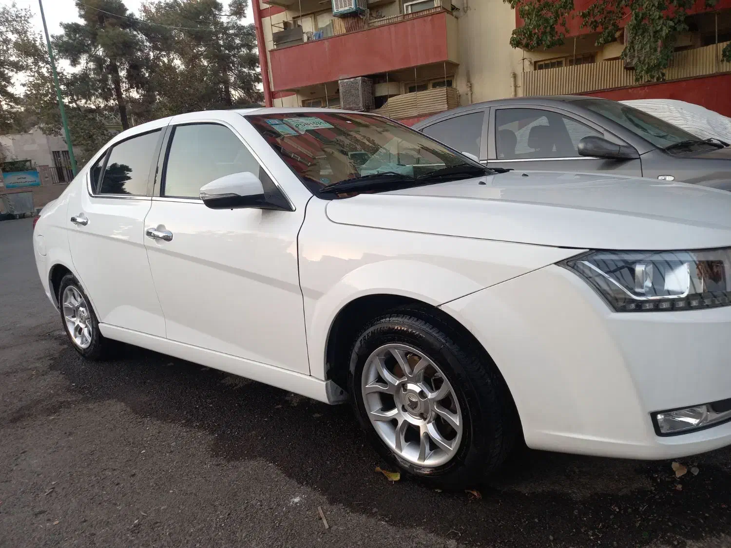 دنا پلاس  پنج دنده|خودرو سواری و وانت|تهران, شمشیری|دیوار