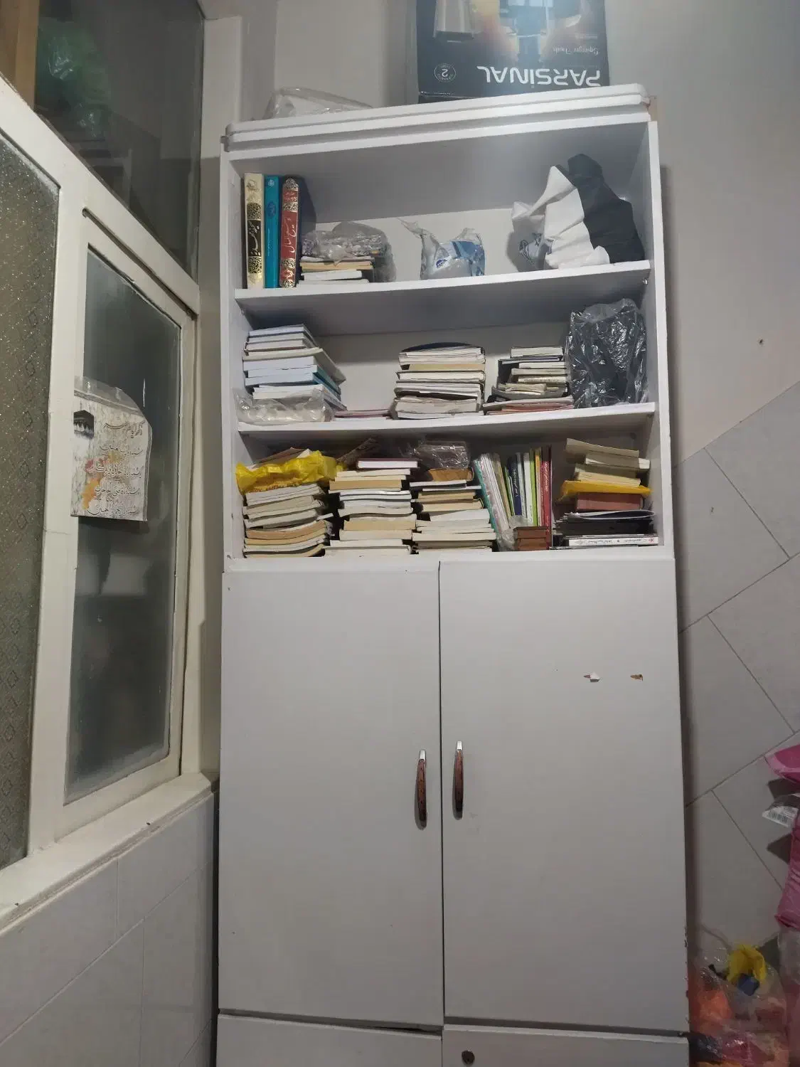 این کتاب خانه بفروش می رسد|کتابخانه، شلف، قفسه‌های دیواری|قم, علی آباد سعدگان|دیوار