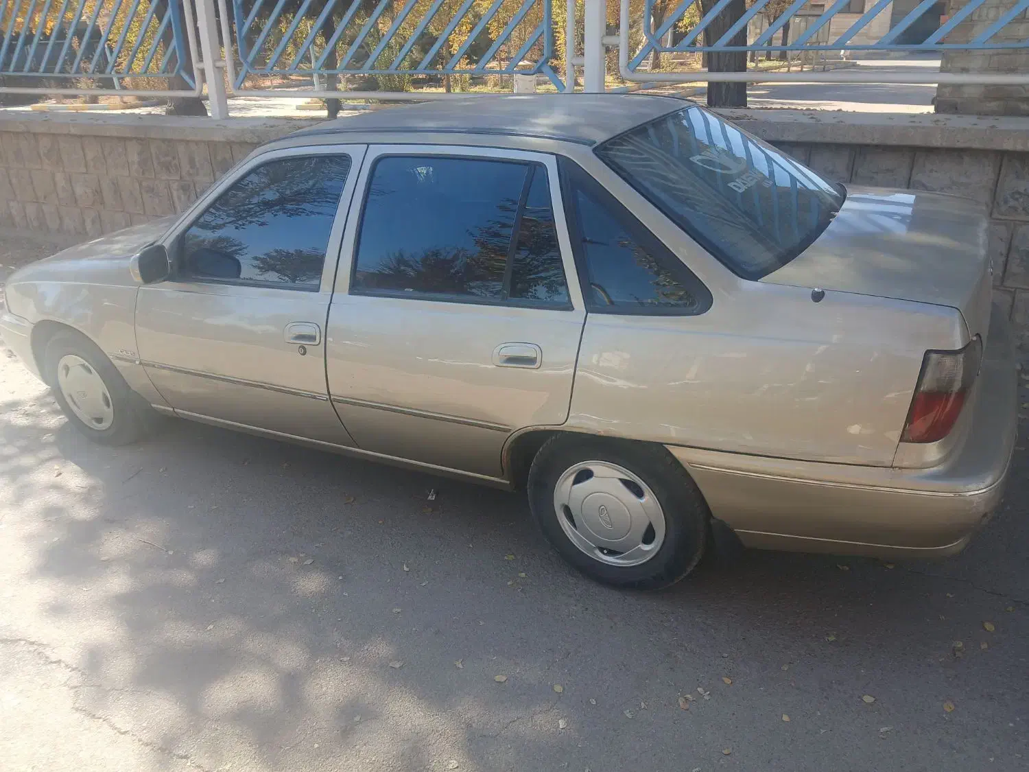 سیلومدل ۸۱ تمیز خونگی شاسی پلم|خودرو سواری و وانت|مبارکه, |دیوار