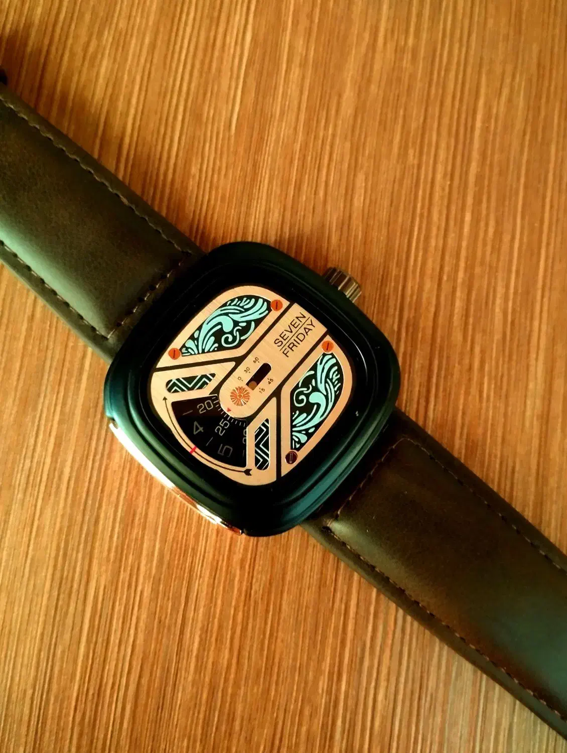 ساعت مچی مردانه سون فرای دی|ساعت|کرمانشاه, |دیوار