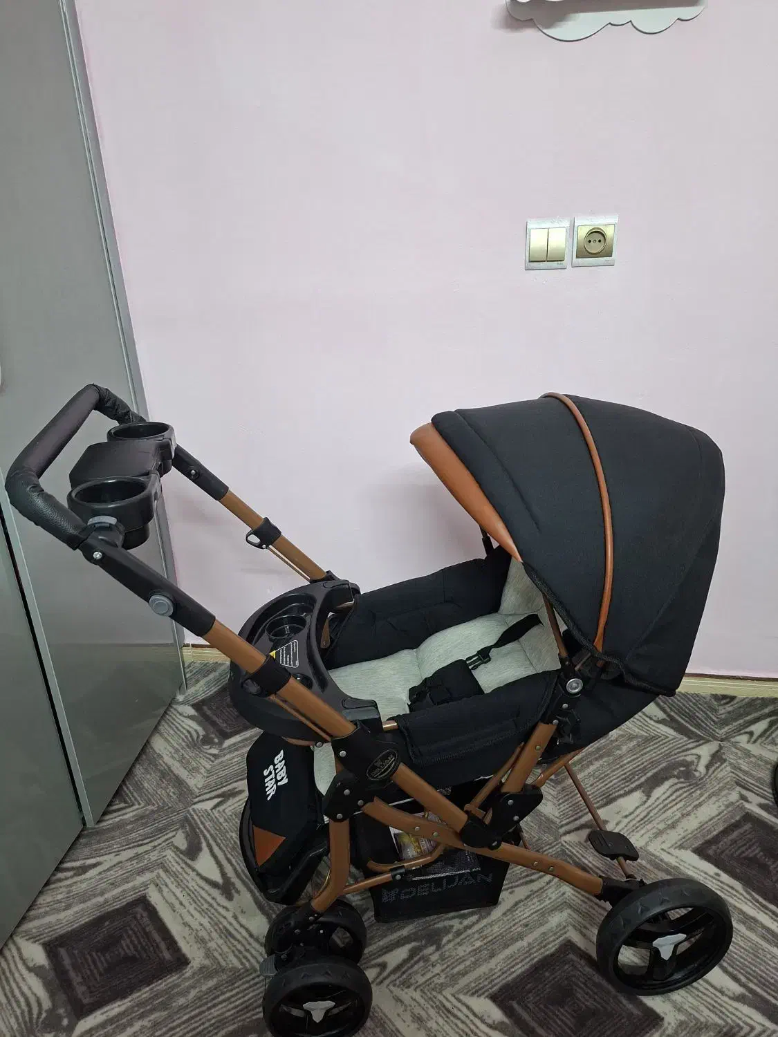 کالسکه نو|کالسکه و لوازم جانبی|فلاورجان, |دیوار