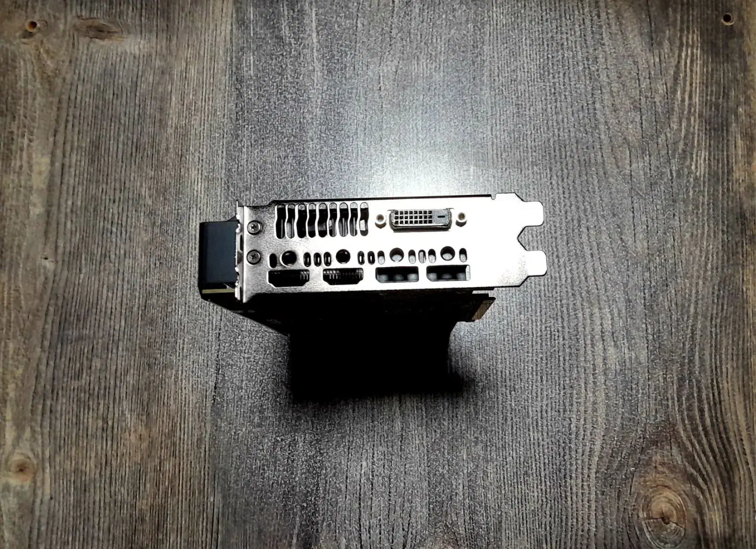 کارت گرافیک ASUS RX 580 8GIG در حد نو|قطعات و لوازم جانبی رایانه|رشت, استادسرا|دیوار