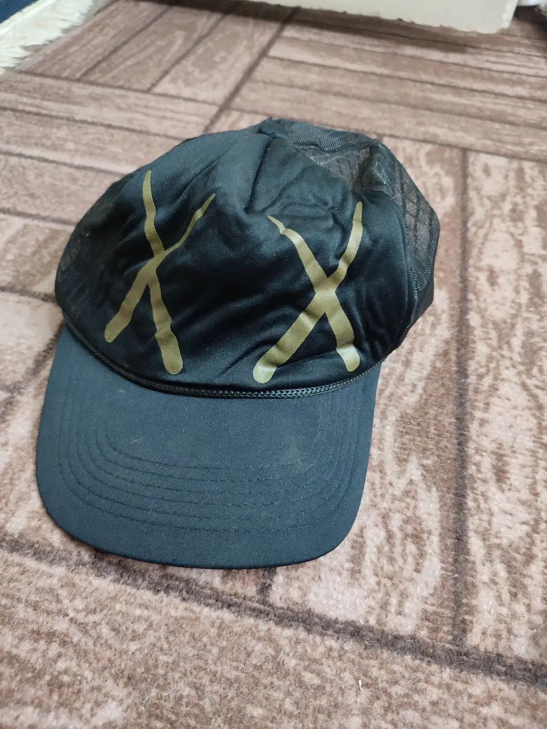 کلاه پسرانه|لباس|تهران, سبلان (لشگر)|دیوار