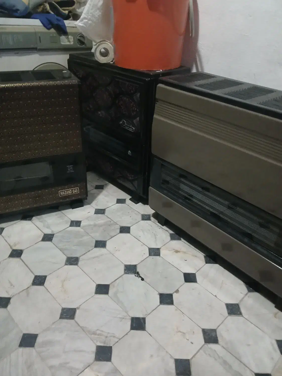 بخاریهای گازی مازند گاز. وبخاری بزرگ|بخاری، هیتر، شومینه|ساری, |دیوار