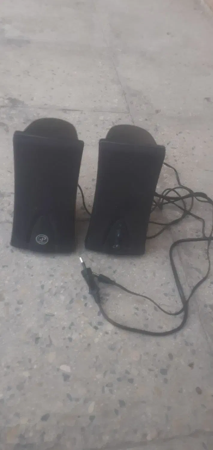 یک جفت اسپیکر در حد نو|سیستم صوتی خانگی|اهواز, شهرک رزمندگان|دیوار