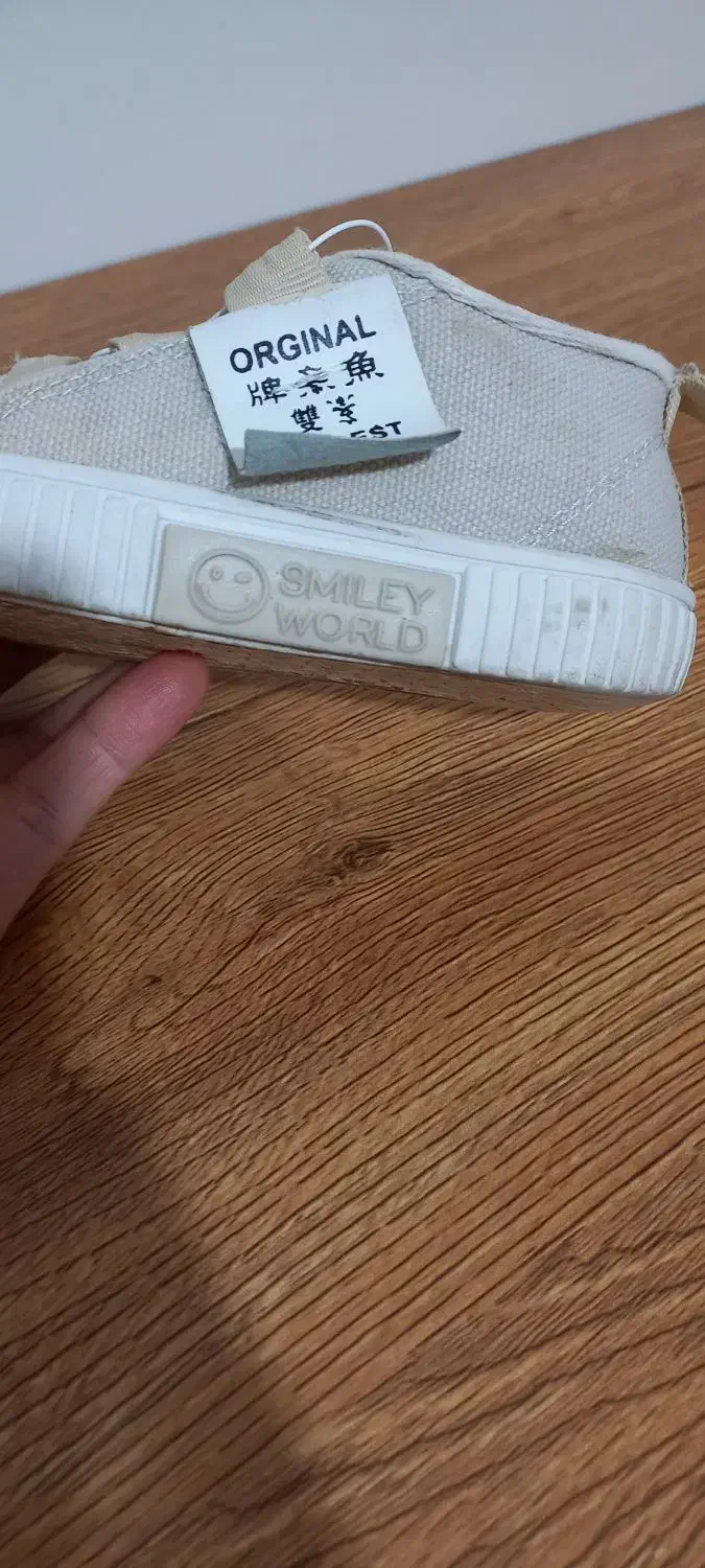 ۲جفت کفش خارجی  کارکرده ۵۰۰|کفش و لباس بچه|محمدشهر, محمدشهر|دیوار