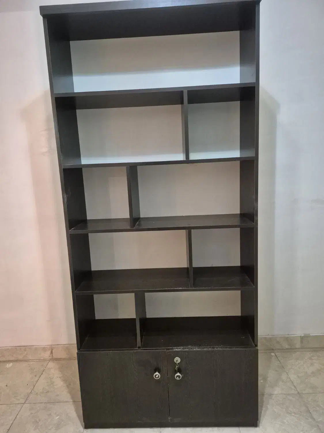 کتابخانه|کتابخانه، شلف، قفسه‌های دیواری|اندیشه, شهرک مریم|دیوار