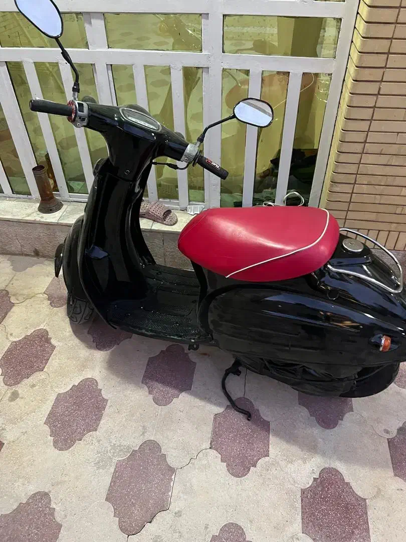 پاکشتی وردا|موتورسیکلت|شیراز, آبیاری|دیوار