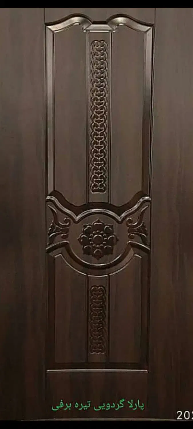 نصاب درب چوبی و کارهای نجاری|خدمات پیشه و مهارت|همدان, |دیوار