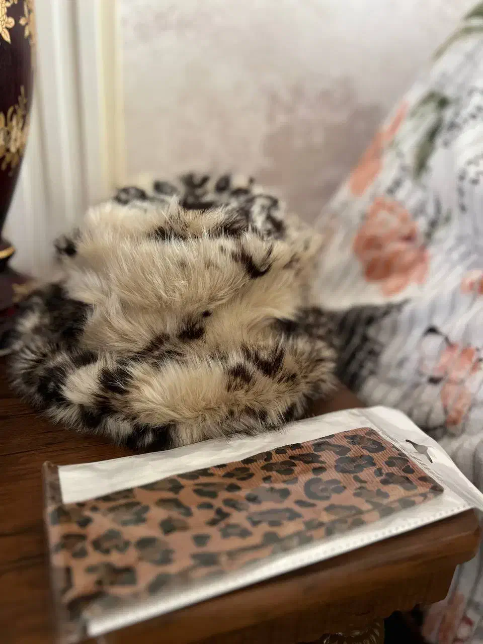 کلاه پلنگی|لباس|تبریز, |دیوار