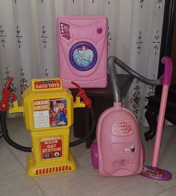 میز اتو کالسکه پمپ بنزین جاروبرقی ماشین لباسشویی|اسباببازی|قم, بنیاد|دیوار