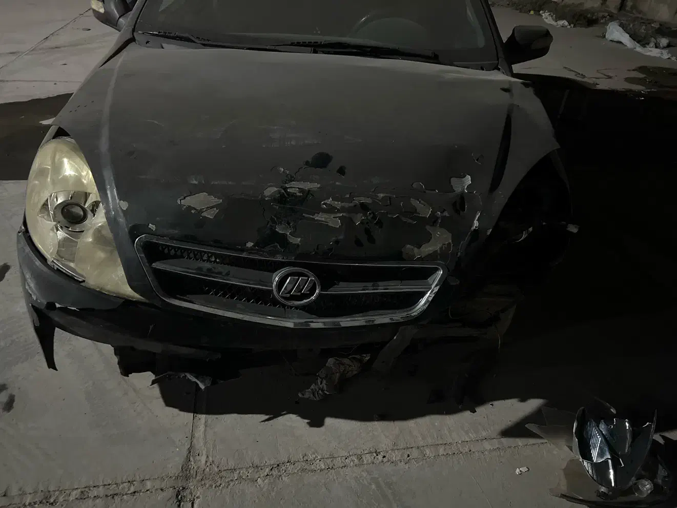 لیفان ۵۲۰ تصادفی|خودرو سواری و وانت|اسلام‌شهر, بهرام آباد|دیوار