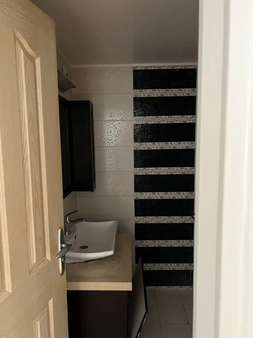 آپارتمان ۱۱۵ متری / دو خواب / علامه شمالی