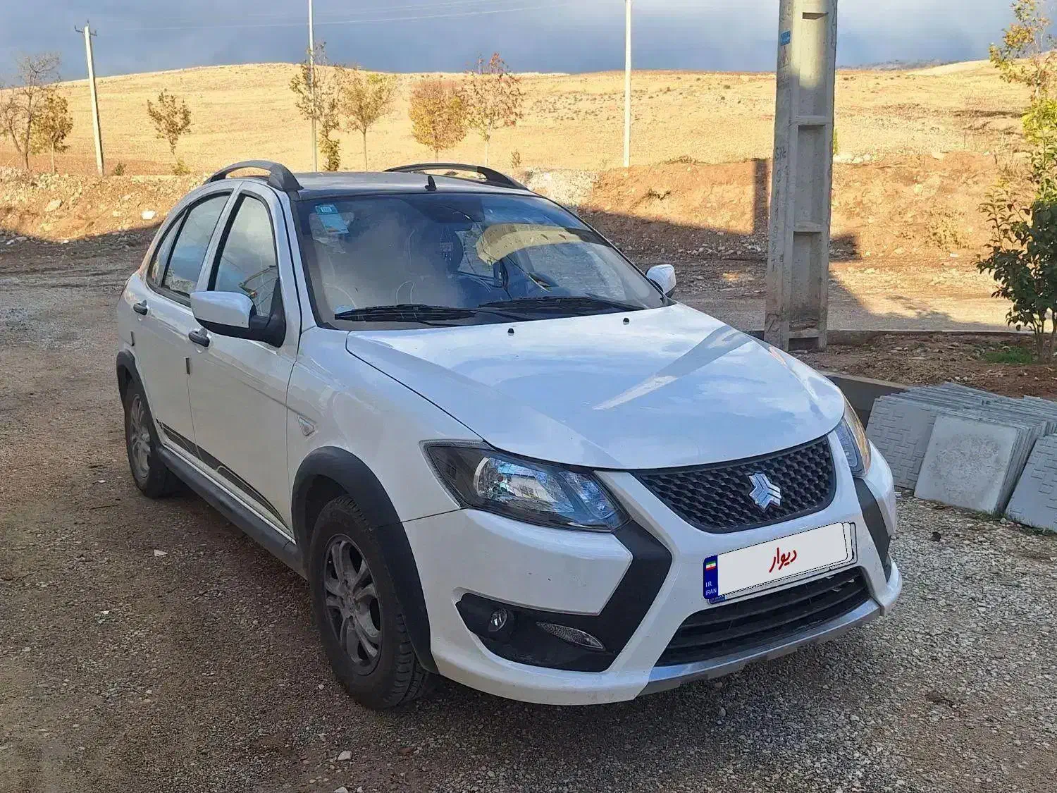 کوییک GXR سفید مشکی|خودرو سواری و وانت|ایلام, |دیوار