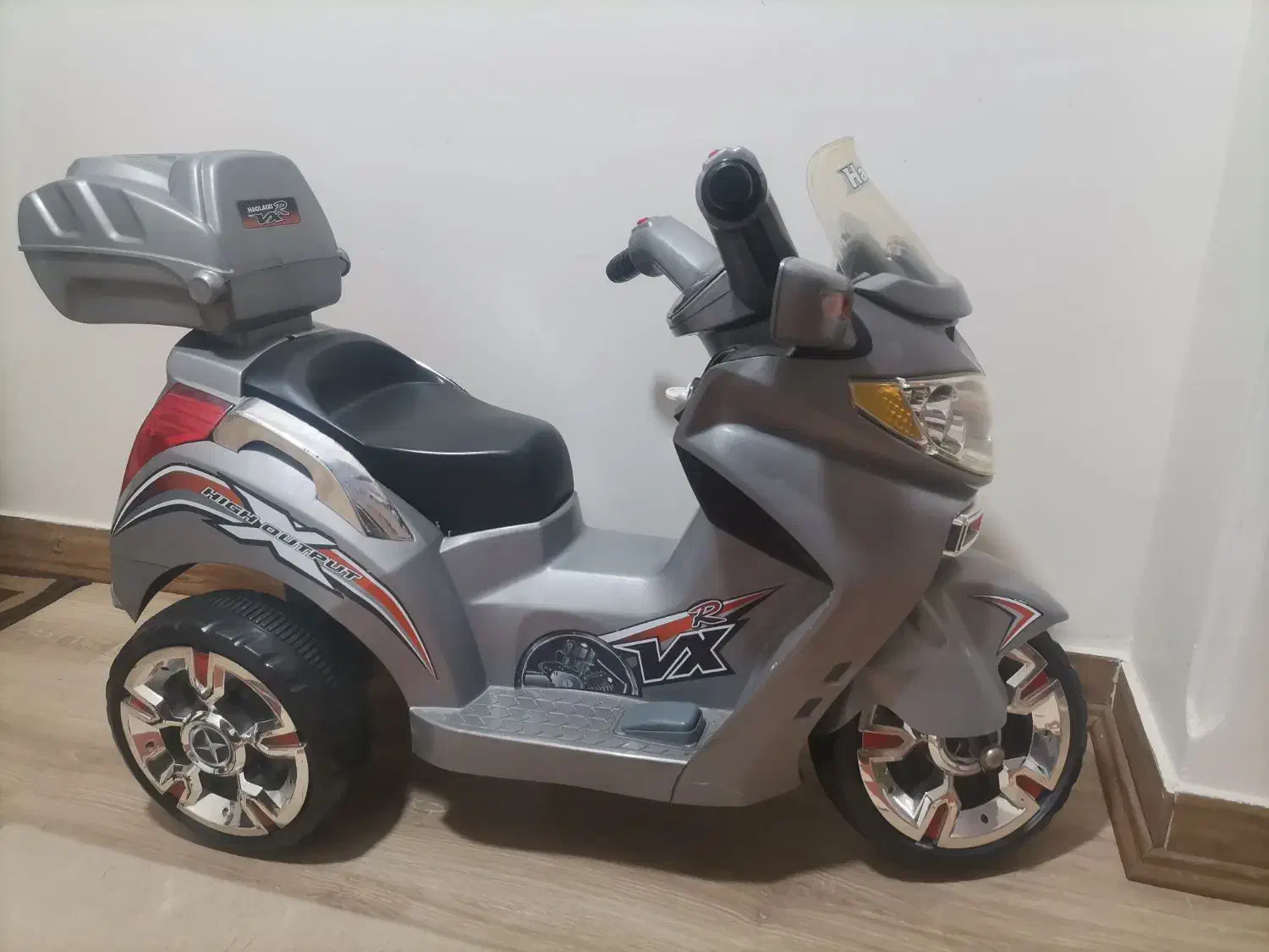 موتور شارژی در حد نو|اسباب‌بازی بچه|پردیس, فاز ۴|دیوار