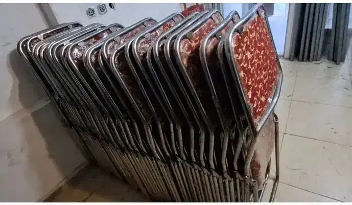 صندلی تاشو فلزی ساخت صدوقی تعداد ۲۲۰ عدد|صندلی و نیمکت|سمنان, |دیوار