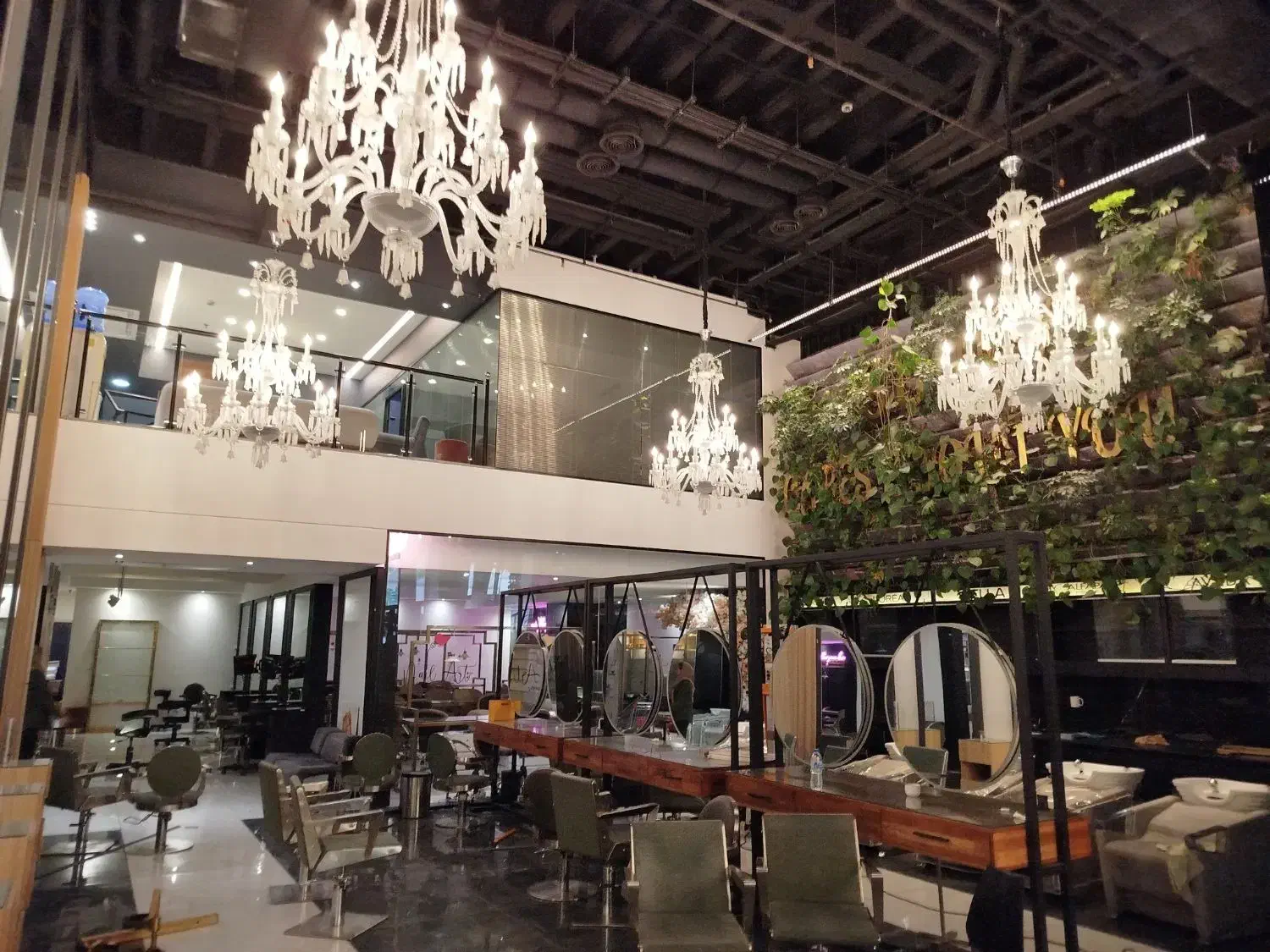 نصاب لوستر برق کار|خدمات پیشه و مهارت|تهران, آشتیانی|دیوار